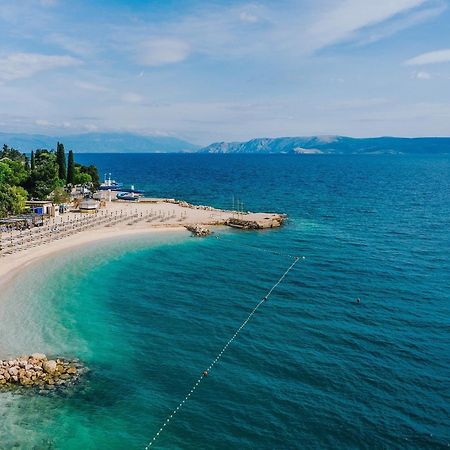 Apartments By The Sea Selce, Crikvenica - 16375 Exterior foto